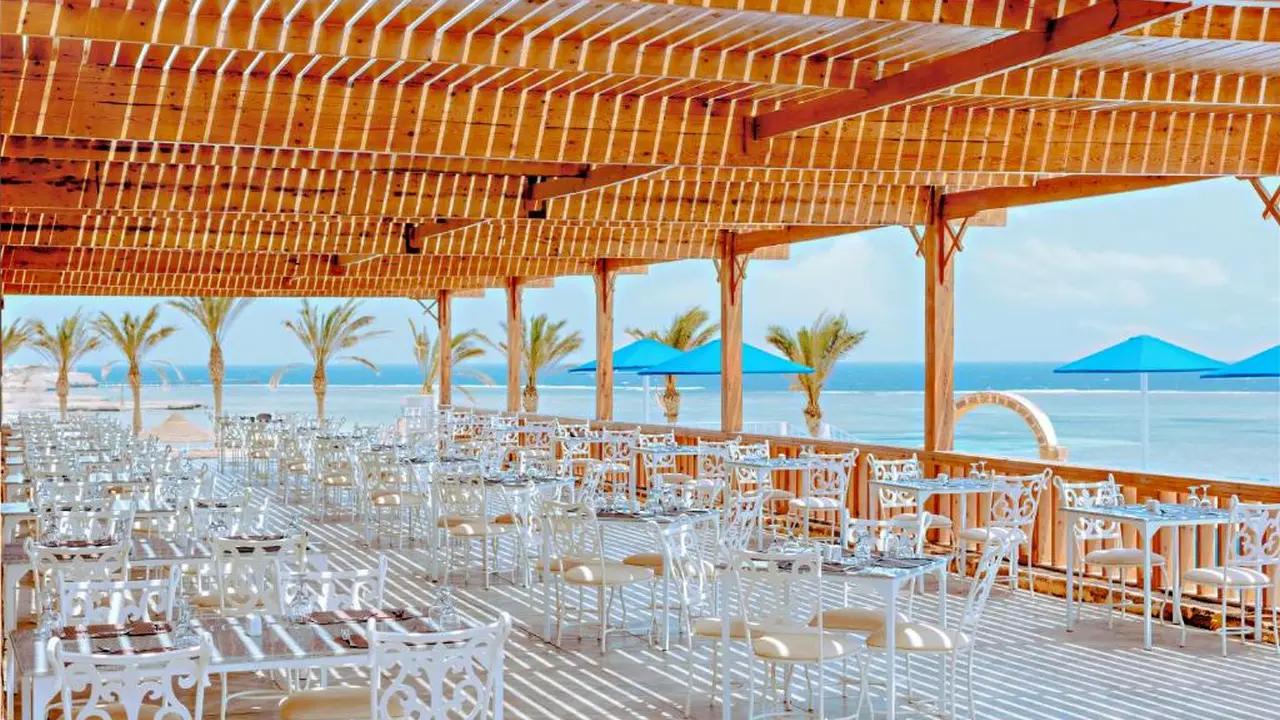 الفندق الباتروس فيتا ريزورت - بورتوفينو - مرسى علم